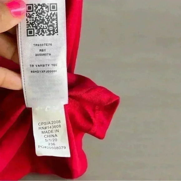 True Religion Red Juniors Sz XL (18-20) Short Sleeve T-Shirt MCM Retro Stretch - Picture 6 of 9